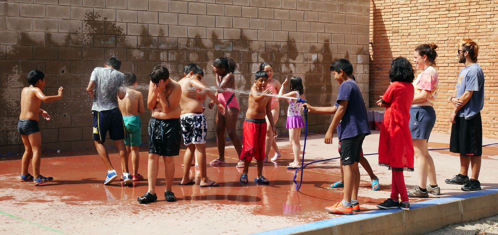 Las zonas urbanas con niveles altos de contaminación del aire, tráfico y ruido pueden incrementar el riesgo de obesidad infantil