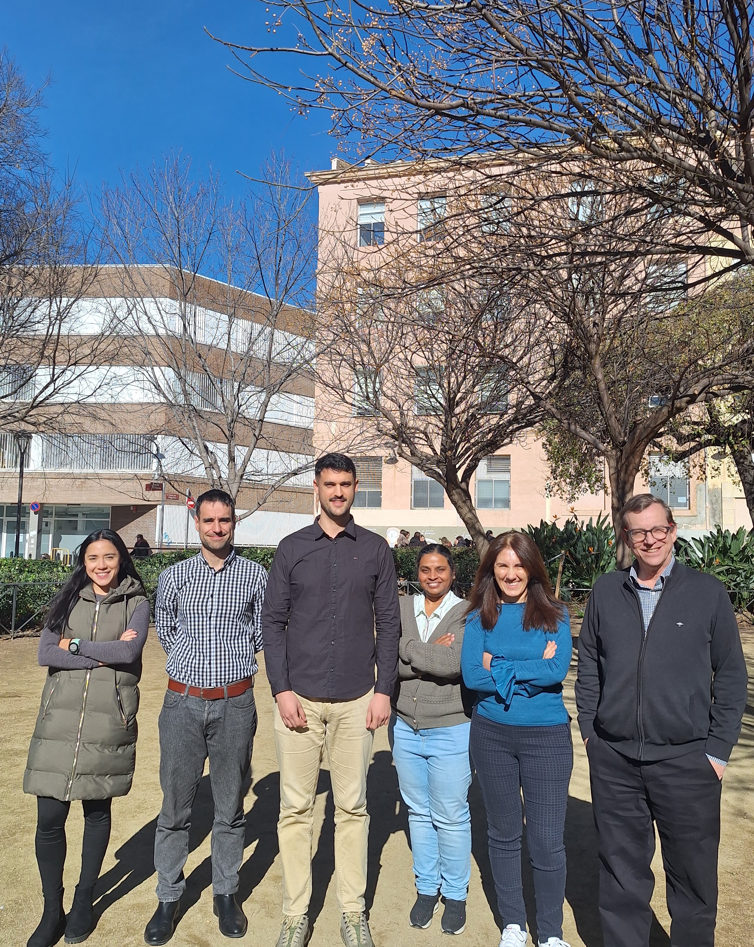 La dieta mediterránea y la actividad física mantienen la salud ósea en adultos mayores