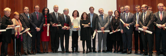 Agustín Albillos y María Buti del CIBEREHD galardonados con la Encomienda otrorgada por el Ministerio de Sanidad